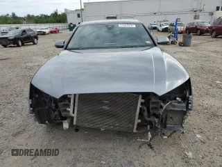 2017 Audi A8 z VIN WAU44AFD1HN009176, wystawiony jako Copart lot #57647675 z przebiegiem 94 317 mil mil oraz Szkoda całkowita • Salvage title. Historia ofert i sprzedaży dostępna na DreamBid. Obrazek 5.