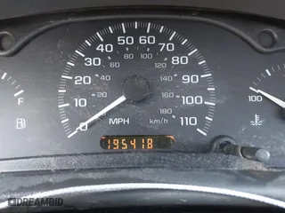 2001 Chevrolet Cavalier with VIN 1G1JC524217413578, listed as a IAAI auction lot 41947379 with 195,418 mi miles. Bid and sale history available at carsss.com. Image 7.