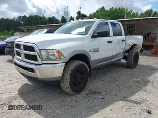 2015 Ram 2500 Tradesman с VIN 3C6UR5CL6FG639196, выставлен на аукционе IAAI как лот 42240407 с пробегом 172 557 миль миль и . История ставок и продаж доступна на DreamBid. Изображение 17.