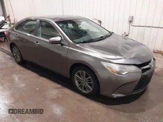 2015 Toyota Camry XLE z VIN 4T1BF1FK2FU005624, wystawiony jako IAAI lot #41735146 z przebiegiem 189 506 mil mil oraz . Historia ofert i sprzedaży dostępna na DreamBid. Obrazek 1.