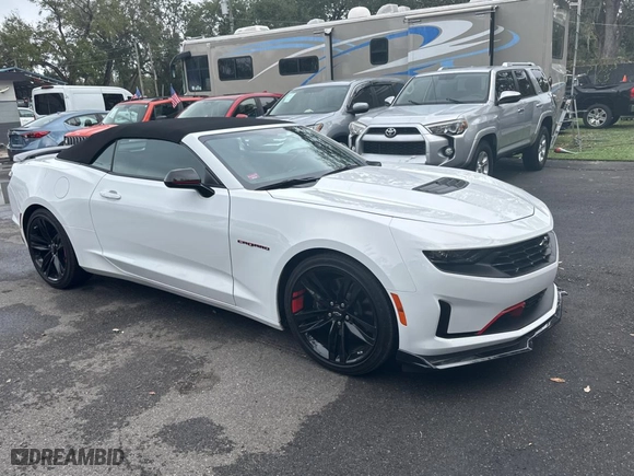 2022 Chevrolet Camaro LT1 with VIN 1G1FF3D75N0127781, listed as a Copart auction lot 85973594 with 16,884 mi miles and Salvage Title. Bid and sale history available at carsss.com. Image 1.