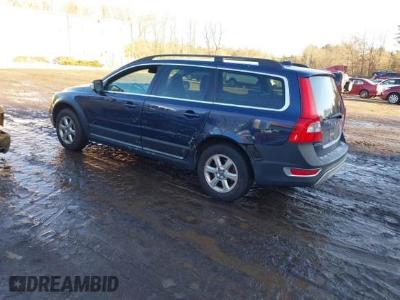 2011 Volvo XC70 3.2L with VIN YV4940BZXB1115299, listed as a IAAI auction lot 41567362 with 197,318 mi miles and . Bid and sale history available at DreamBid. Image 3.