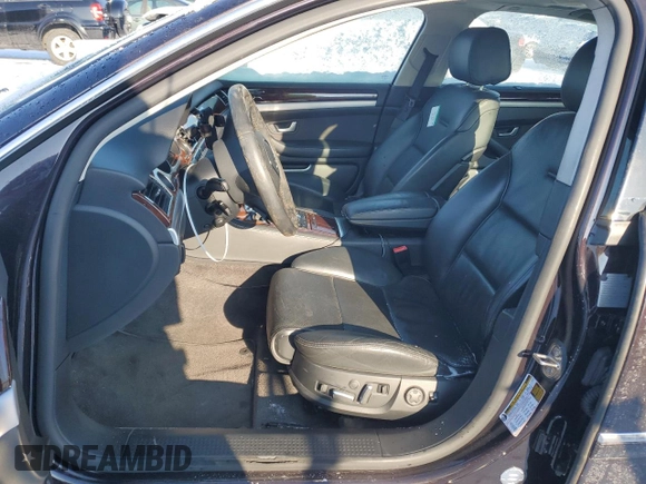 2010 Audi A8 z VIN WAURVAFA7AN007320, wystawiony jako Copart lot #88761015 z przebiegiem Nie podano mil oraz Szkoda całkowita • Salvage title. Historia ofert i sprzedaży dostępna na DreamBid. Obrazek 7.
