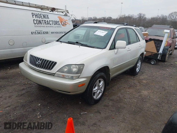 2000 Lexus RX with VIN JT6GF10U8Y0057605, listed as a IAAI auction lot 41519027 with 332,955 mi miles and . Bid and sale history available at carsss.com. Image 2.