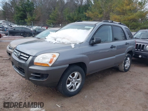 2008 Kia Sportage LX with VIN KNDJE723287540085, listed as a IAAI auction lot 41833371 with 189,372 mi miles and . Bid and sale history available at DreamBid. Image 2.