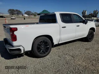 2022 Chevrolet Silverado 1500 Custom with VIN 1GCPDBEK6NZ640645, listed as a Copart auction lot 52399385 with 35,464 mi miles and Salvage Title. Bid and sale history available at carsss.com. Image 3.