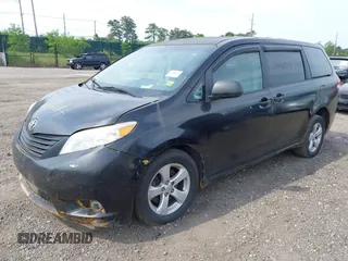 2014 Toyota Sienna L with VIN 5TDZK3DC0ES445088, listed as a IAAI auction lot 42443966 with Not provided miles and . Bid and sale history available at DreamBid. Image 2.