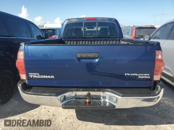 2006 Toyota Tacoma PreRunner z VIN 5TETX62N36Z226899, wystawiony jako Copart lot #74495624 z przebiegiem 229 416 mil mil oraz Nie do naprawy • Non repairable. Historia ofert i sprzedaży dostępna na DreamBid. Obrazek 6.
