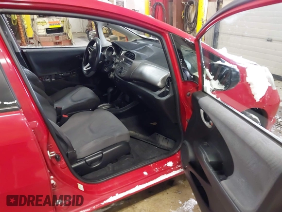 2012 Honda Fit с VIN JHMGE8H38CC035478, выставлен на аукционе IAAI как лот 41334663 с пробегом 183 481 миль миль и . История ставок и продаж доступна на DreamBid. Изображение 5.
