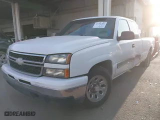 2006 Chevrolet Silverado 1500 LT1 with VIN 1GCEC19Z66E179161, listed as a IAAI auction lot 41886283 with 228,308 mi miles. Bid and sale history available at carsss.com. Image 17.