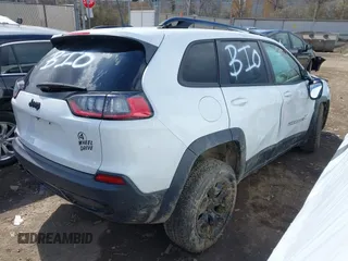 2022 Jeep Cherokee X with VIN 1C4PJMCX1ND552845, listed as a IAAI auction lot 41877665 with Not provided miles and . Bid and sale history available at DreamBid. Image 4.