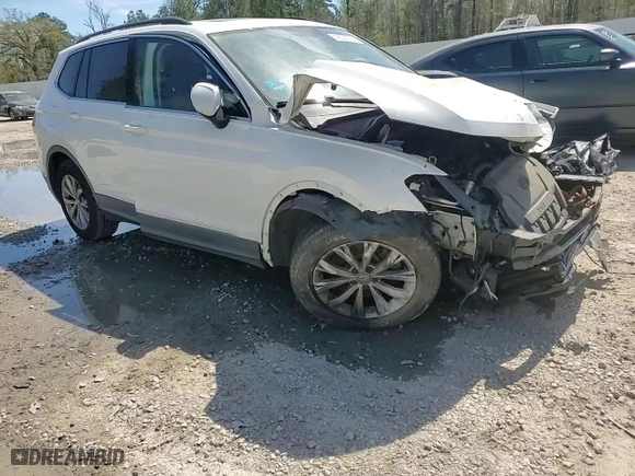 2018 Volkswagen Tiguan SEL with VIN 3VV3B7AX9JM167744, listed as a Copart auction lot 49020105 with 41,455 mi miles and Salvage Title. Bid and sale history available at carsss.com. Image 12.