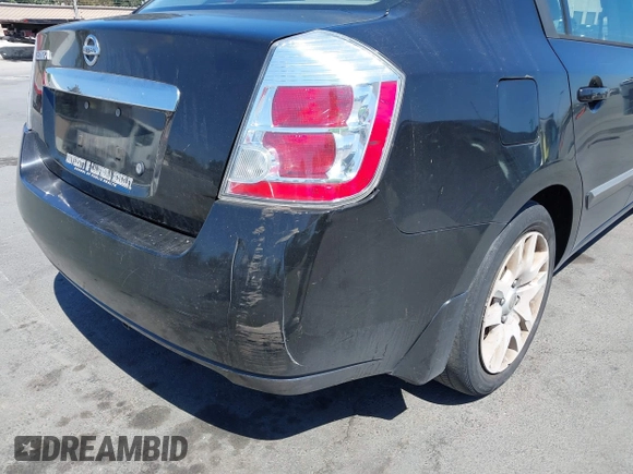 2010 Nissan Sentra 2.0 with VIN 3N1AB6AP5AL696567, listed as a IAAI auction lot 42555567 with 172,852 mi miles and . Bid and sale history available at DreamBid. Image 6.
