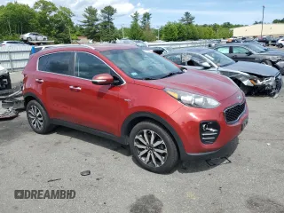 2018 Kia Sportage EX z VIN KNDPNCAC8J7369689, wystawiony jako Copart lot #57439325 z przebiegiem 173 726 mil mil oraz Szkoda całkowita • Salvage title. Historia ofert i sprzedaży dostępna na DreamBid. Obrazek 4.