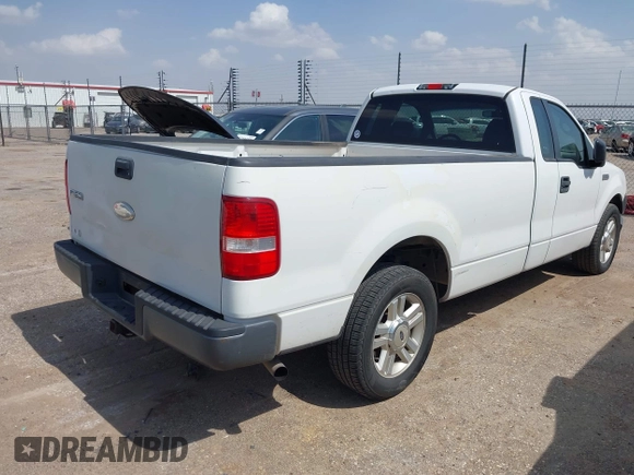 2008 Ford F-150 XL z VIN 1FTRF12228KC52794, wystawiony jako IAAI lot #42308870 z przebiegiem 240 057 mil mil oraz . Historia ofert i sprzedaży dostępna na DreamBid. Obrazek 4.