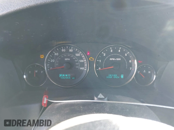 2006 Jeep Commander with VIN 1J8HG48N66C174256, listed as a IAAI auction lot 41652107 with 106,966 mi miles. Bid and sale history available at carsss.com. Image 7.