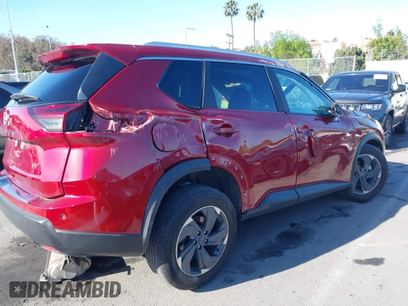 2024 Nissan Rogue SV z VIN 5N1BT3BA9RC705037, wystawiony jako IAAI lot #41827594 z przebiegiem 13 435 mil mil oraz . Historia ofert i sprzedaży dostępna na DreamBid. Obrazek 15.