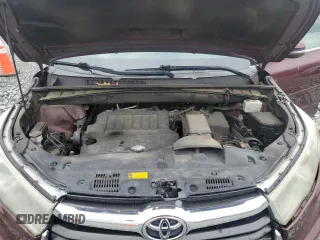 2015 Toyota Highlander LE z VIN 5TDBKRFH3FS214460, wystawiony jako Copart lot #51589305 z przebiegiem 129 918 mil mil oraz Szkoda całkowita • Salvage title. Historia ofert i sprzedaży dostępna na DreamBid. Obrazek 12.