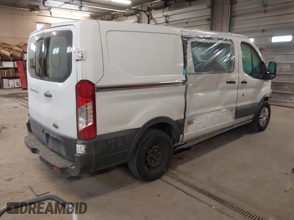 2016 Ford Transit Cargo z VIN 1FTYE1YM1GKB30742, wystawiony jako IAAI lot #41357645 z przebiegiem 240 747 mil mil oraz . Historia ofert i sprzedaży dostępna na DreamBid. Obrazek 4.