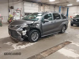 2023 Toyota Sienna XLE с VIN 5TDJSKFC0PS099650, выставлен на аукционе IAAI как лот 42324871 с пробегом 12 719 миль миль и . История ставок и продаж доступна на DreamBid. Изображение 2.