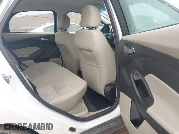 2015 Ford Focus SE with VIN 1FADP3F27FL350469, listed as a IAAI auction lot 41675087 with 152,013 mi miles. Bid and sale history available at carsss.com. Image 8.