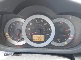 2007 Toyota RAV4 Sport z VIN JTMZD32VX75043585, wystawiony jako IAAI lot #42397838 z przebiegiem 126 256 mil mil oraz . Historia ofert i sprzedaży dostępna na DreamBid. Obrazek 7.