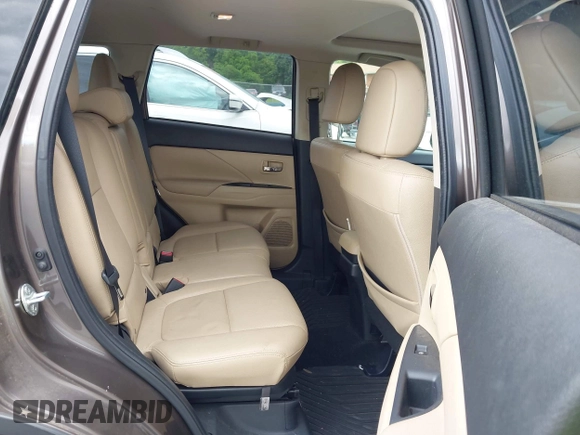2016 Mitsubishi Outlander GT z VIN JA4JZ4AXXGZ002867, wystawiony jako IAAI lot #42327299 z przebiegiem 85 538 mil mil oraz . Historia ofert i sprzedaży dostępna na DreamBid. Obrazek 8.