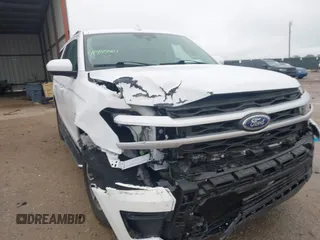 2023 Ford Expedition Max XLT с VIN 1FMJK1H82PEA03828, выставлен на аукционе IAAI как лот 41955401 с пробегом 31 412 миль миль и . История ставок и продаж доступна на DreamBid. Изображение 1.
