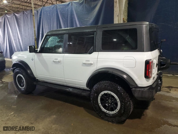 2024 Ford Bronco Outer Banks with VIN 1FMDE8BH4RLA72122, listed as a Copart auction lot 42040555 with 0 mi miles and Clean Title. Bid and sale history available at carsss.com. Image 2.