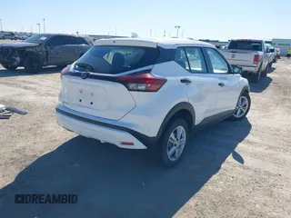 2022 Nissan Kicks S with VIN 3N1CP5BV4NL489062, listed as a IAAI auction lot 41702910 with Not Provided miles and . Bid and sale history available at carsss.com. Image 4.