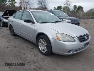 2003 Nissan Altima S with VIN 1N4AL11D33C265538, listed as a IAAI auction lot 42082079 with 180,138 mi miles. Bid and sale history available at carsss.com. Image 1.