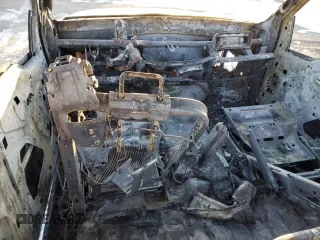 2002 Ford Super Duty F-250 XL with VIN 1FTNX21S02ED60145, listed as a Copart auction lot 48237514 with 0 mi miles and Salvage Title. Bid and sale history available at carsss.com. Image 8.