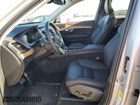 2023 Volvo XC90 Plus Bright Theme with VIN YV4H60CN4P1955118, listed as a Copart auction lot 54465334 with 13,014 mi miles and Salvage title. Bid and sale history available at DreamBid. Image 7.