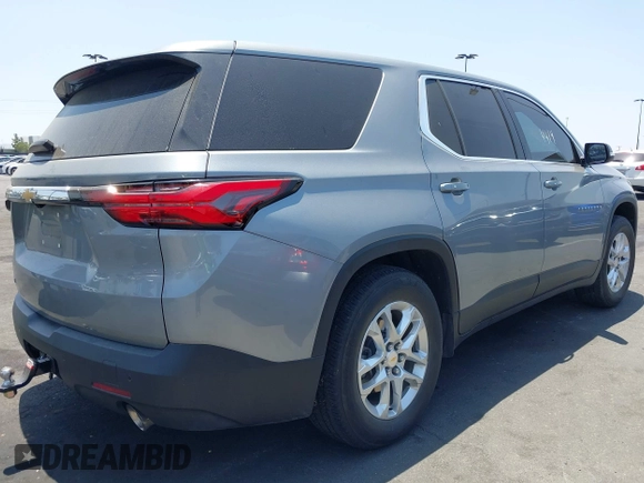 2023 Chevrolet Traverse LS z VIN 1GNERFKW3PJ123206, wystawiony jako IAAI lot #42564419 z przebiegiem 43 735 mil mil oraz . Historia ofert i sprzedaży dostępna na DreamBid. Obrazek 4.