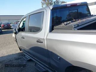 2020 Chevrolet Silverado 1500 LT Trail Boss with VIN 1GCPYFEL4LZ288652, listed as a IAAI auction lot 41679123 with 1 mi miles. Bid and sale history available at carsss.com. Image 15.