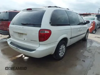 2002 Dodge Caravan Sport with VIN 2B4GP44382R741363, listed as a IAAI auction lot 42141905 with 204,793 mi miles and . Bid and sale history available at carsss.com. Image 4.