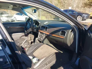 2012 Lincoln MKZ z VIN 3LNHL2GC6CR813803, wystawiony jako IAAI lot #41765231 z przebiegiem 183 292 mil mil oraz . Historia ofert i sprzedaży dostępna na DreamBid. Obrazek 5.