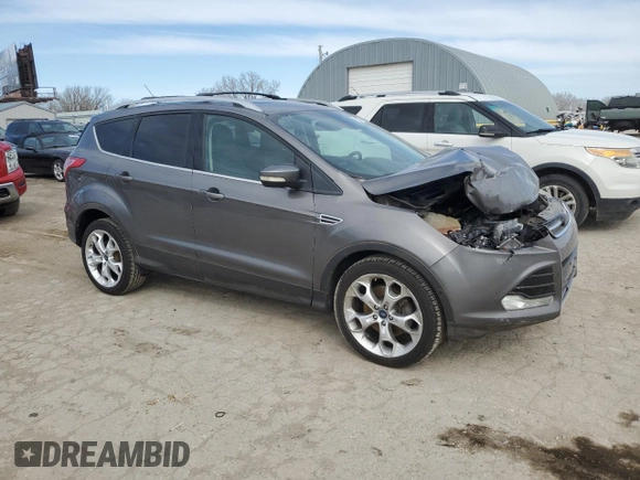 2013 Ford Escape Titanium z VIN 1FMCU9J90DUA72264, wystawiony jako Copart lot #49906445 z przebiegiem 126 527 mil mil oraz Szkoda całkowita • Salvage title. Historia ofert i sprzedaży dostępna na DreamBid. Obrazek 4.