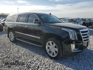 2019 Cadillac Escalade ESV Luxury with VIN 1GYS4HKJ2KR138634, listed as a Copart auction lot 53454755 with 104,098 mi miles and Salvage title. Bid and sale history available at DreamBid. Image 4.