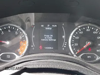 2017 Jeep Renegade Latitude with VIN ZACCJBBB2HPF77848, listed as a IAAI auction lot 41720643 with 145,308 mi miles. Bid and sale history available at carsss.com. Image 7.