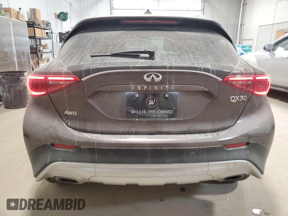 2017 Infiniti QX30 Premium with VIN SJKCH5CR9HA017539, listed as a Copart auction lot 84092934 with 89,019 mi miles and Salvage title. Bid and sale history available at DreamBid. Image 6.