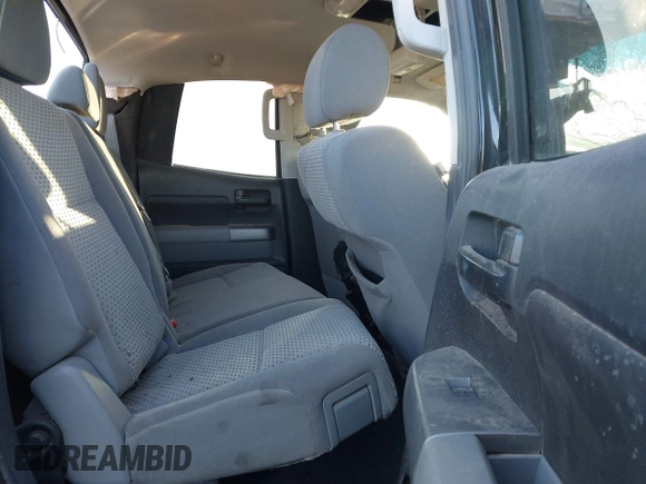 2012 Toyota Tundra z VIN 5TFUY5F13CX259746, wystawiony jako IAAI lot #41290747 z przebiegiem 190 583 mil mil oraz . Historia ofert i sprzedaży dostępna na DreamBid. Obrazek 8.