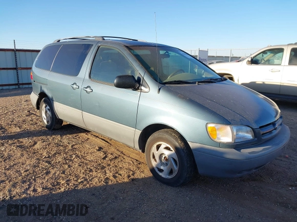 2000 Toyota Sienna CE with VIN 4T3GF19C2YU240254, listed as a IAAI auction lot 40688669 with 1 mi miles. Bid and sale history available at carsss.com. Image 1.