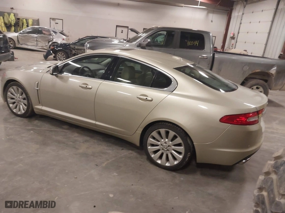 2009 Jaguar XF Premium Luxury with VIN SAJWA06B69HR04791, listed as a IAAI auction lot 41859289 with 97,647 mi miles. Bid and sale history available at carsss.com. Image 3.