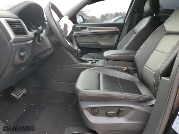 2021 Volkswagen Atlas Cross Sport 3.6L V6 SE w/Technology R-Line with VIN 1V2NE2CAXMC215542, listed as a Copart auction lot 84109954 with 63,525 mi miles and Salvage Title. Bid and sale history available at carsss.com. Image 7.