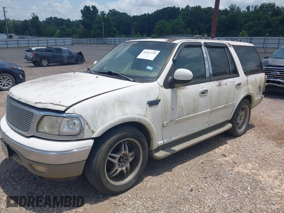 2000 Ford Expedition Eddie Bauer с VIN 1FMEU17L3YLB95565, выставлен на аукционе IAAI как лот 42517370 с пробегом Не указан миль и . История ставок и продаж доступна на DreamBid. Изображение 2.