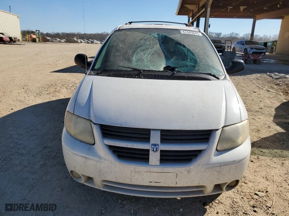 2006 Dodge Grand Caravan SXT with VIN 2D8GP44L76R848771, listed as a Copart auction lot 47485845 with 203,313 mi miles and Salvage Title. Bid and sale history available at carsss.com. Image 5.