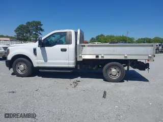 2018 Ford Super Duty F-250 SRW XL with VIN 1FDBF2A60JEC13519, listed as a IAAI auction lot 41982762 with 88,766 mi miles. Bid and sale history available at carsss.com. Image 14.