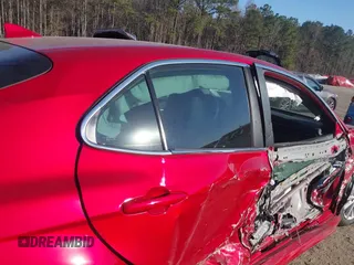 2024 Toyota Camry LE z VIN 4T1R11AK3RU254717, wystawiony jako IAAI lot #41709040 z przebiegiem 11 338 mil mil oraz . Historia ofert i sprzedaży dostępna na DreamBid. Obrazek 20.
