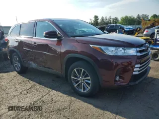 2019 Toyota Highlander SE with VIN 5TDJZRFH3KS983784, listed as a Copart auction lot 62874465 with 56,151 mi miles and Salvage title. Bid and sale history available at DreamBid. Image 4.